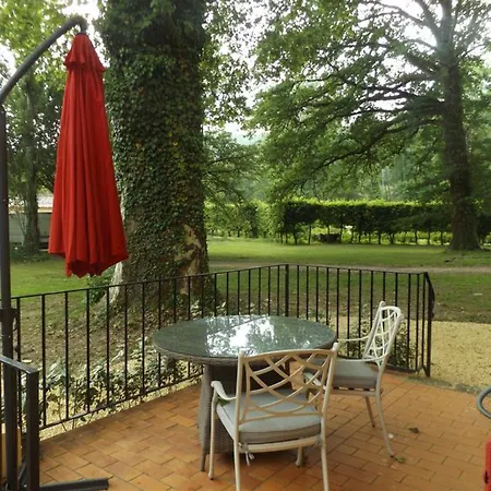 Domaine De La Barde In The Old Walnut Mill And Forge アパート ル・ビュグ