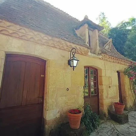 Domaine De La Barde In The Old Walnut Mill And Forge Apartment