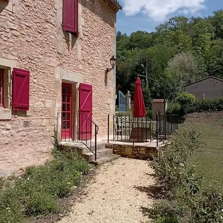 Domaine De La Barde In The Old Walnut Mill And Forge Apartment