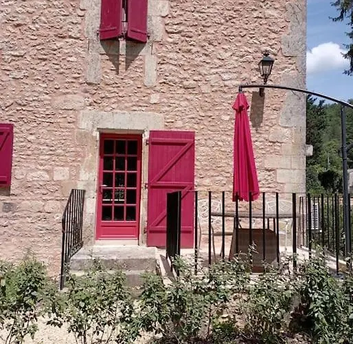 Domaine De La Barde In The Old Walnut Mill And Forge Apartment Le Bugue
