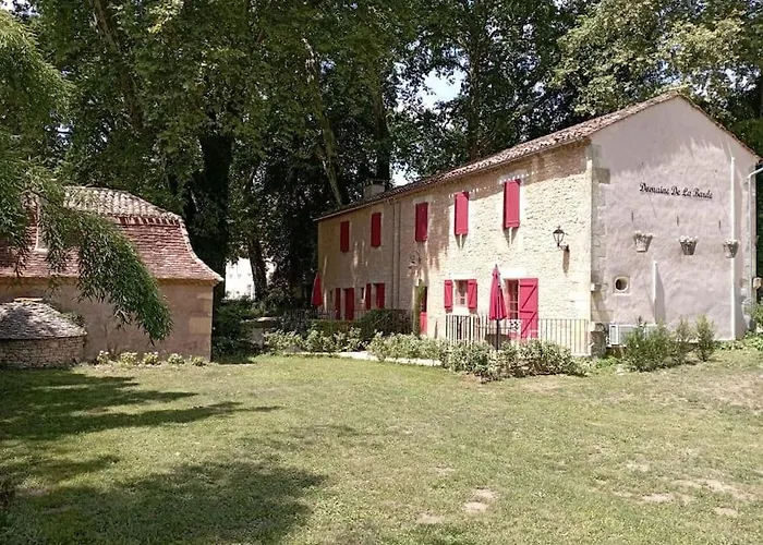 Domaine De La Barde In The Old Walnut Mill And Forge Apartment *